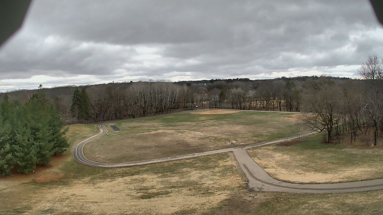 Thumbnail for current weather camera view from Scenic Heights ES in Minnetonka, Minnesota