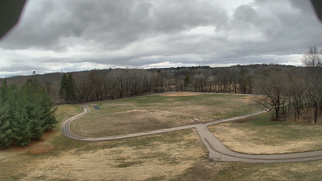 Thumbnail for current weather camera view from Scenic Heights ES in Minnetonka, Minnesota