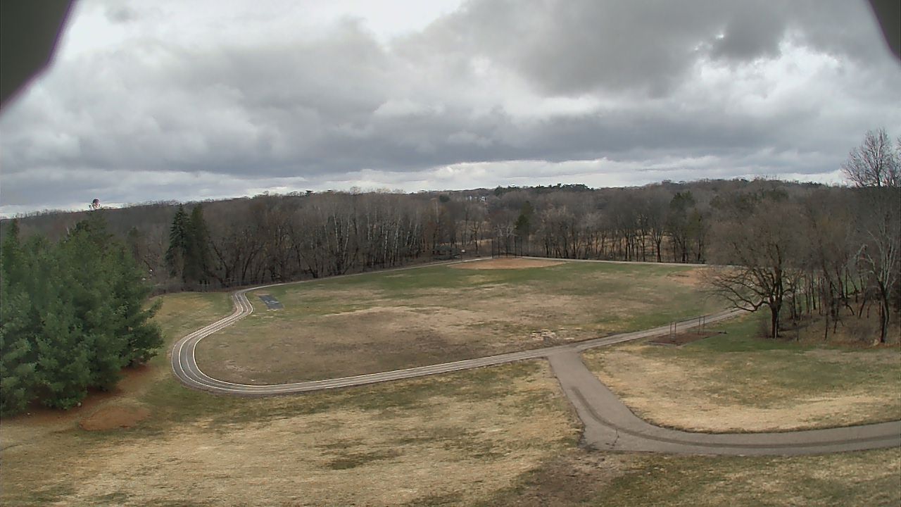 Thumbnail for current weather camera view from Scenic Heights ES in Minnetonka, Minnesota