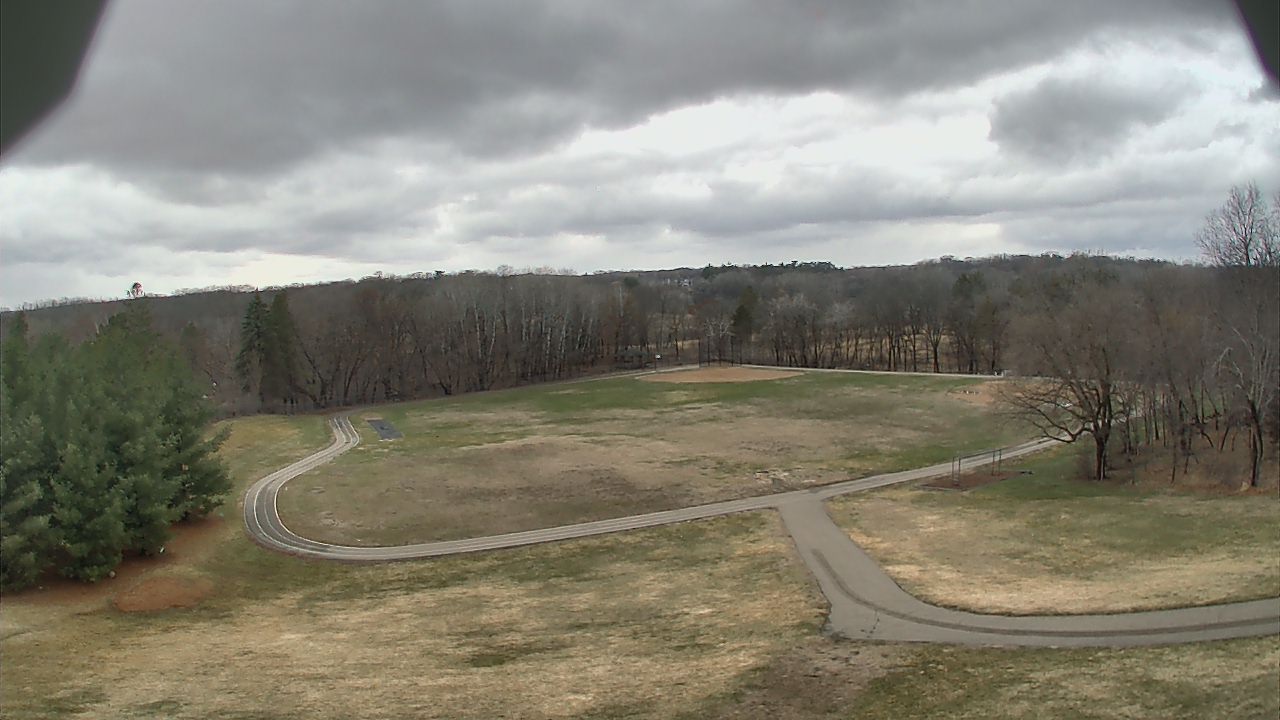 Thumbnail for current weather camera view from Scenic Heights ES in Minnetonka, Minnesota