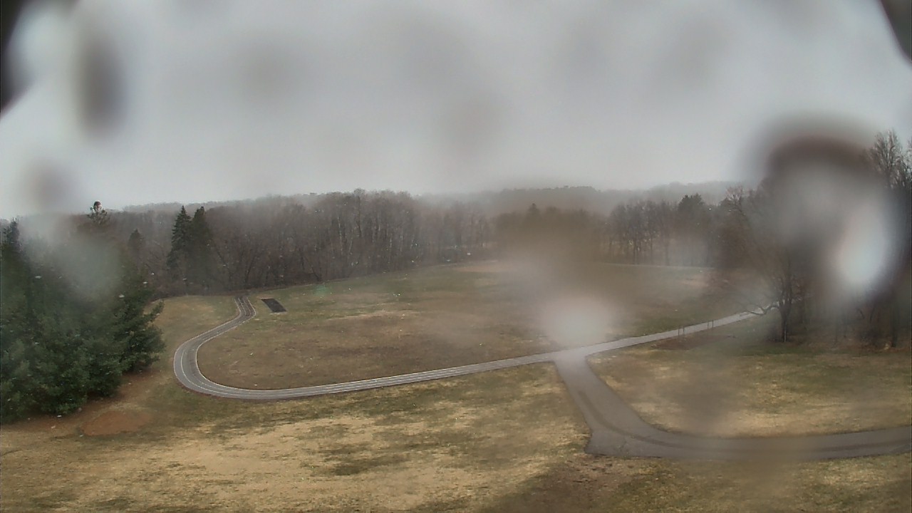 Thumbnail for current weather camera view from Scenic Heights ES in Minnetonka, Minnesota