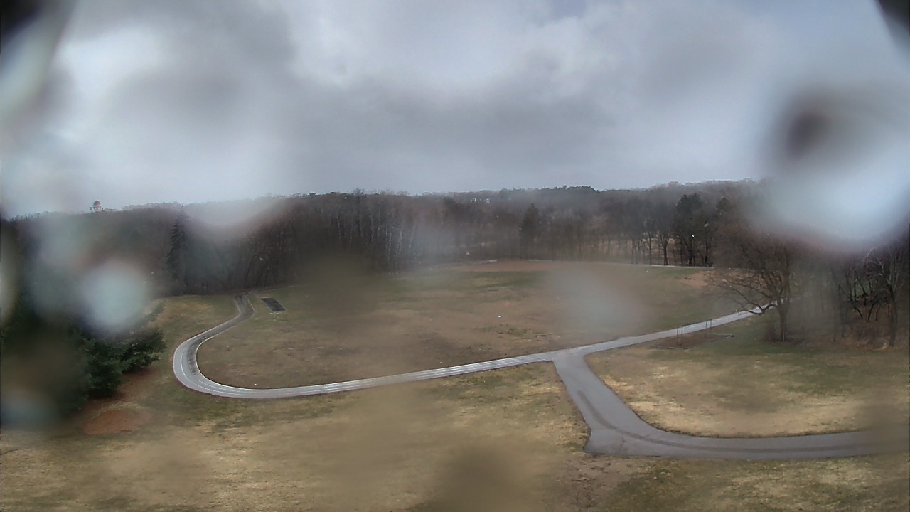 Thumbnail for current weather camera view from Scenic Heights ES in Minnetonka, Minnesota