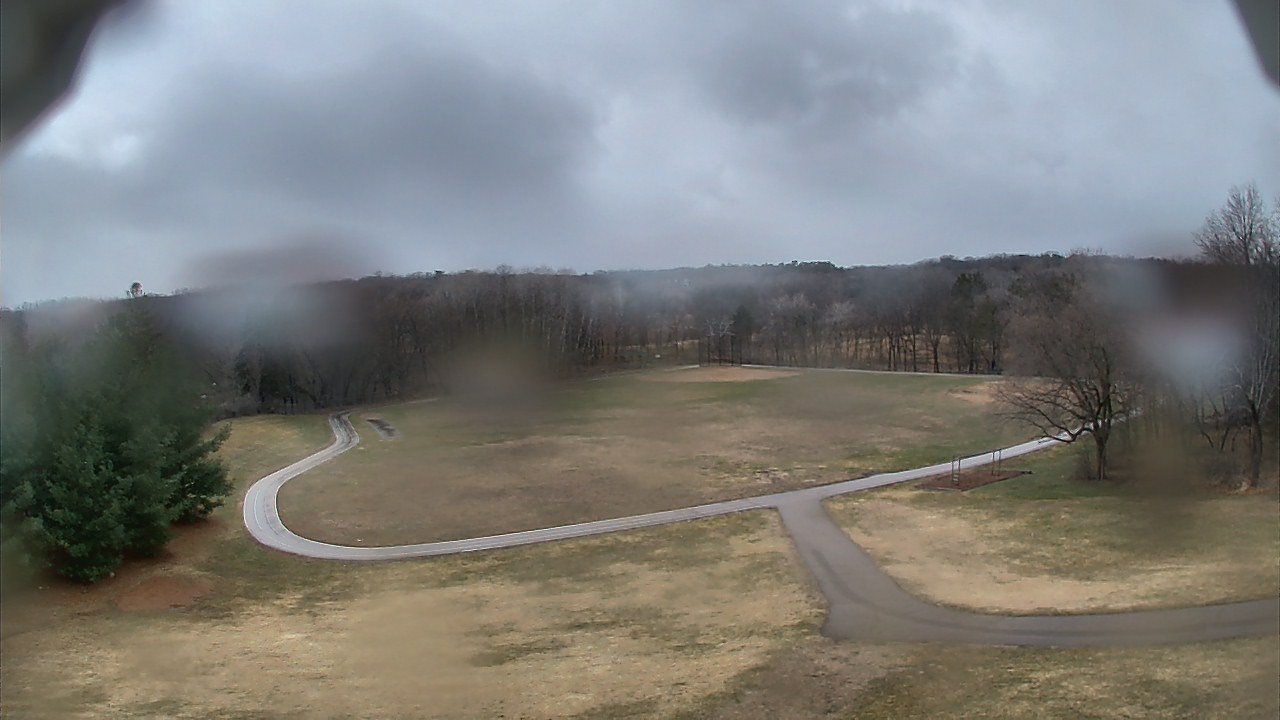 Thumbnail for current weather camera view from Scenic Heights ES in Minnetonka, Minnesota
