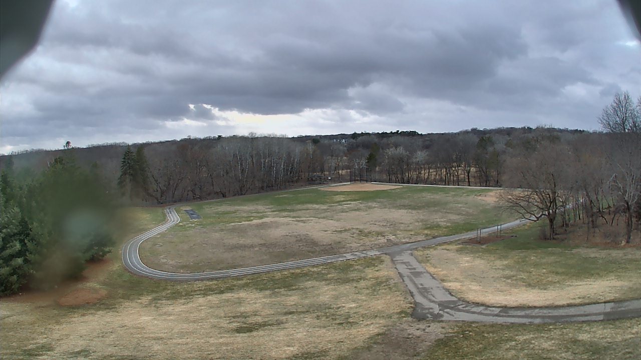 Thumbnail for current weather camera view from Scenic Heights ES in Minnetonka, Minnesota