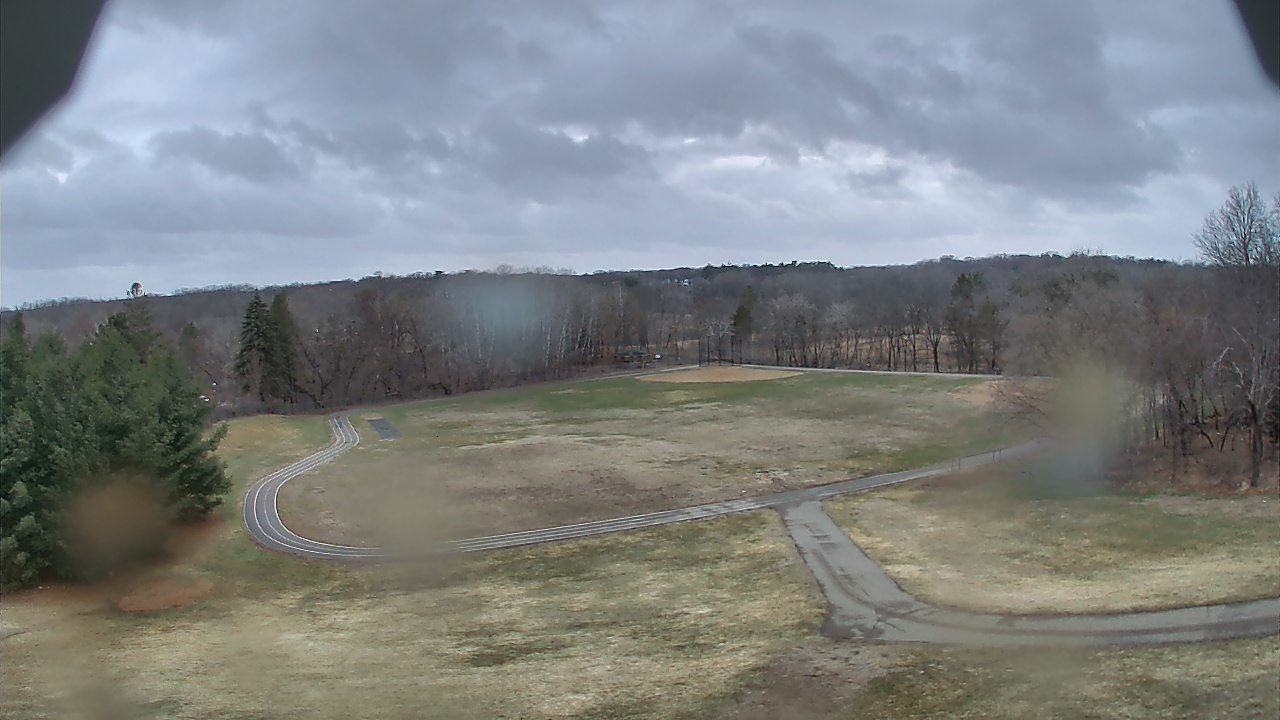 Thumbnail for current weather camera view from Scenic Heights ES in Minnetonka, Minnesota