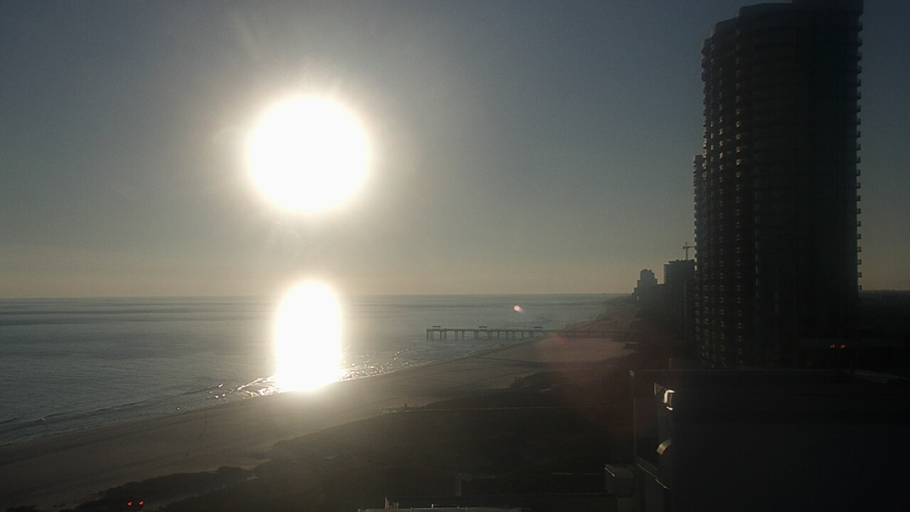 Thumbnail for current weather camera view from Island House Hotel in Orange Beach, Alabama