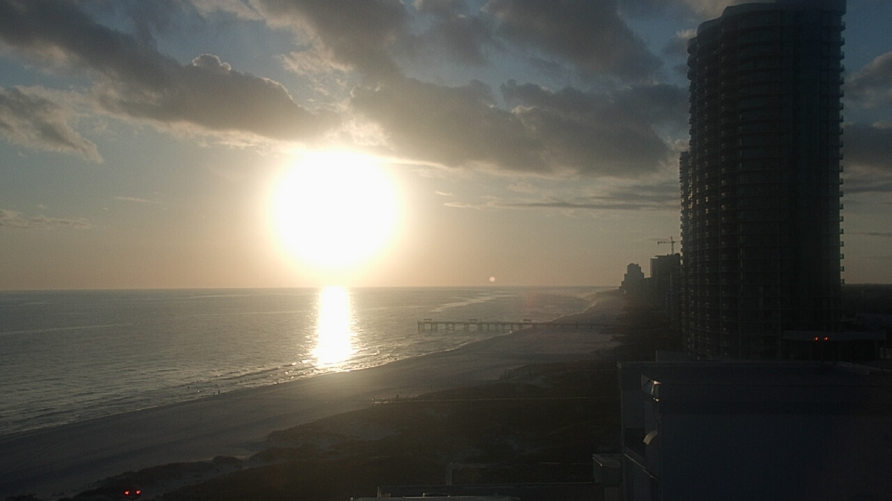 Thumbnail for current weather camera view from Island House Hotel in Orange Beach, Alabama