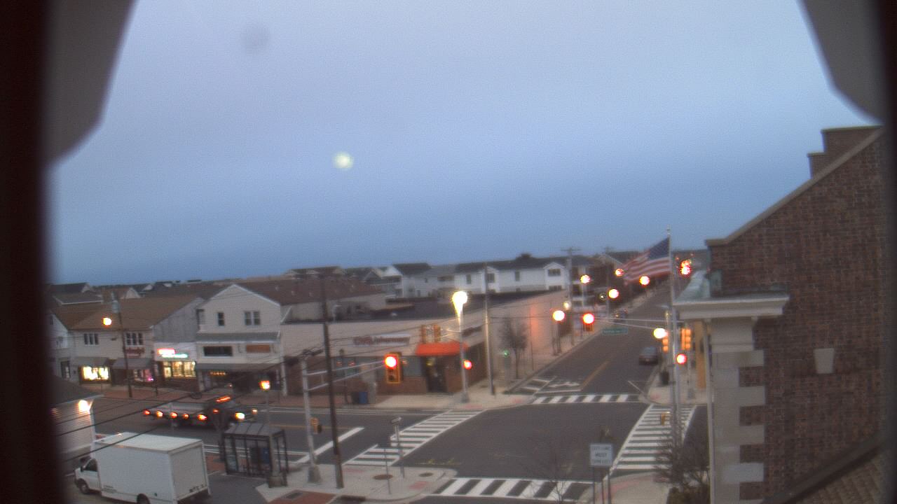 Thumbnail for current weather camera view from Margate Municipal Building in Margate City, New Jersey