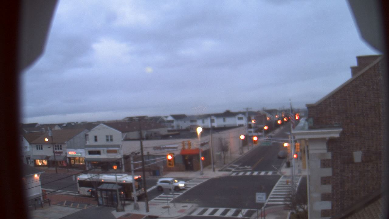Thumbnail for current weather camera view from Margate Municipal Building in Margate City, New Jersey