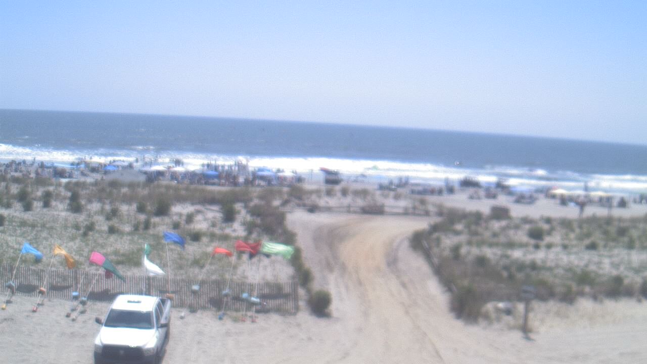 Thumbnail for current weather camera view from Beach Patrol HQ in Margate City, New Jersey