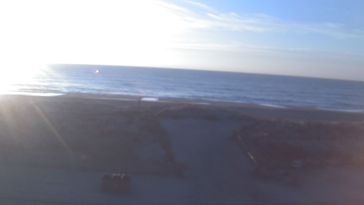 Thumbnail for current weather camera view from Beach Patrol HQ in Margate City, New Jersey