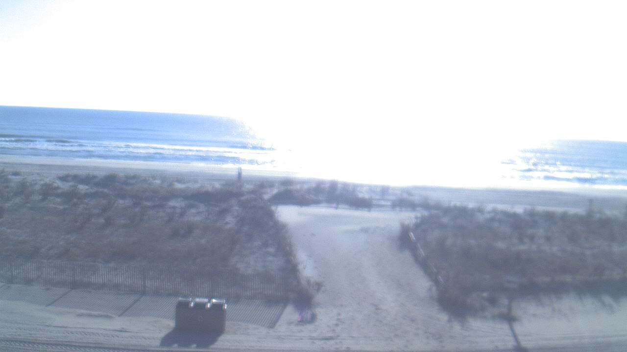 Thumbnail for current weather camera view from Beach Patrol HQ in Margate City, New Jersey