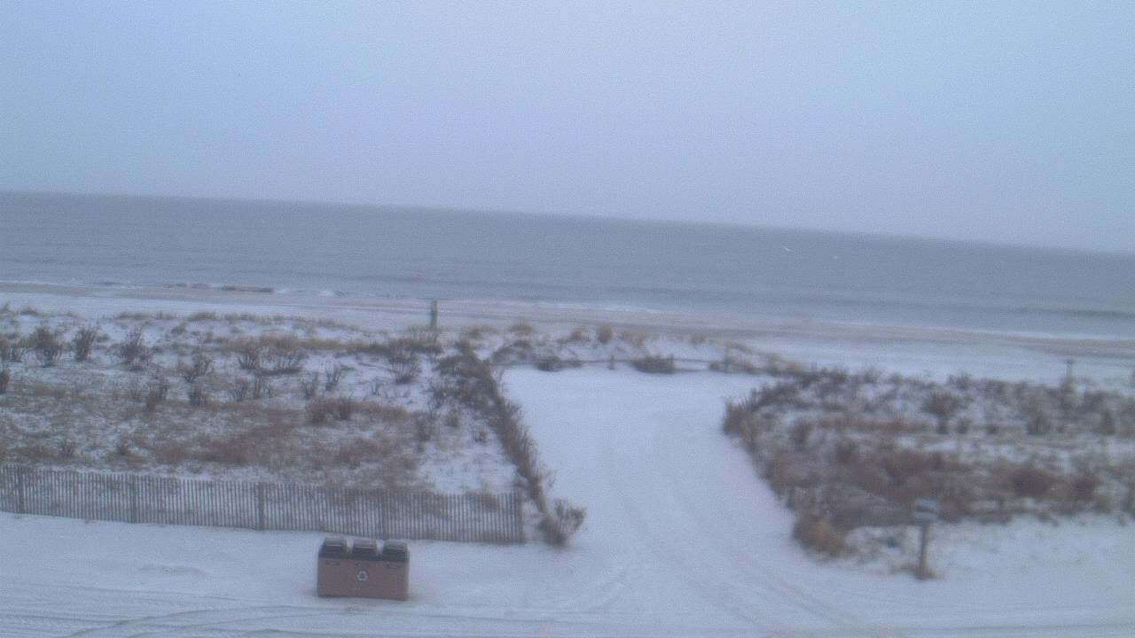 Thumbnail for current weather camera view from Beach Patrol HQ in Margate City, New Jersey