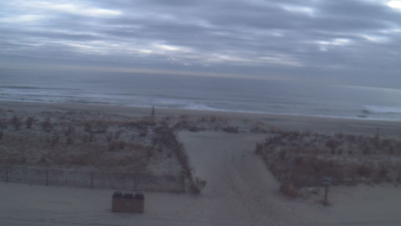 Thumbnail for current weather camera view from Beach Patrol HQ in Margate City, New Jersey