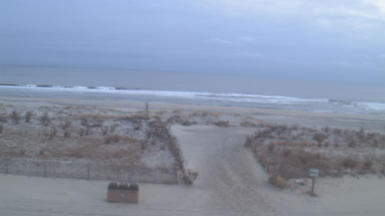 Thumbnail for current weather camera view from Beach Patrol HQ in Margate City, New Jersey