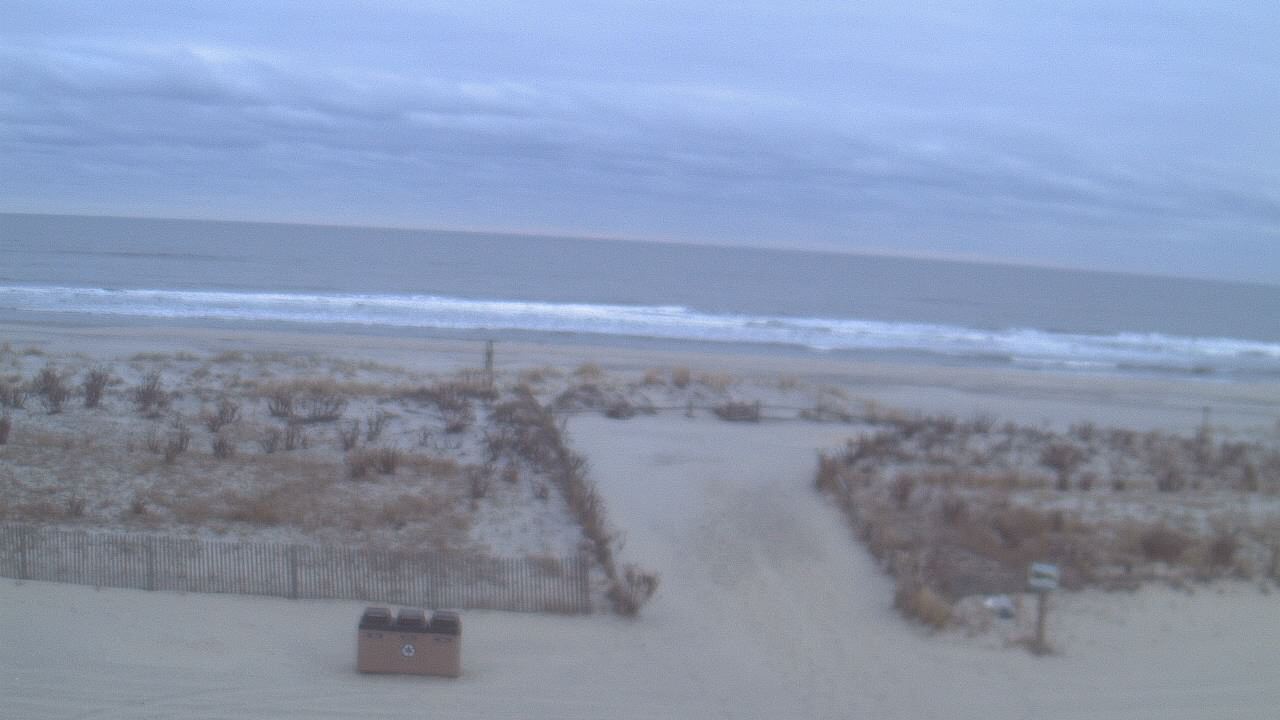 Thumbnail for current weather camera view from Beach Patrol HQ in Margate City, New Jersey