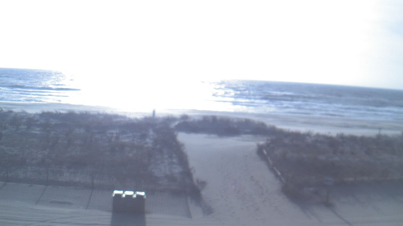 Thumbnail for current weather camera view from Beach Patrol HQ in Margate City, New Jersey