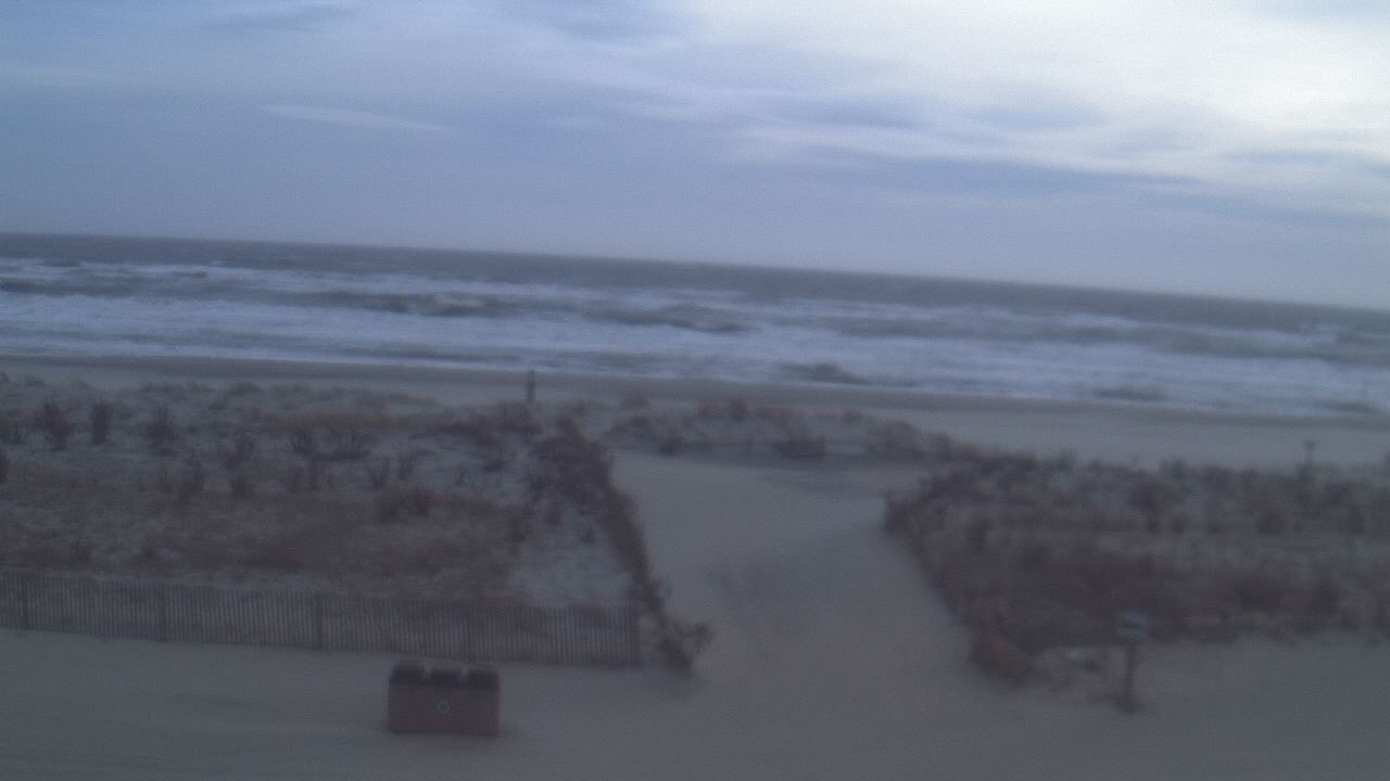 Thumbnail for current weather camera view from Beach Patrol HQ in Margate City, New Jersey