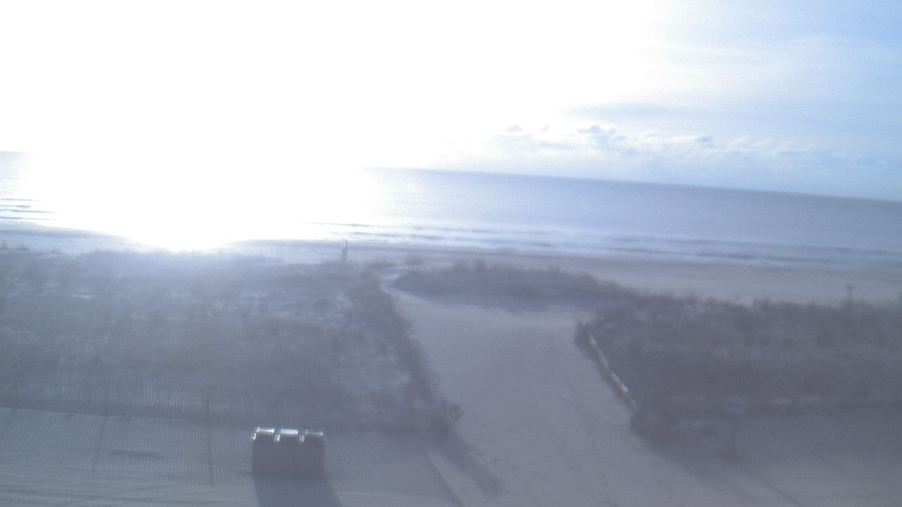 Thumbnail for current weather camera view from Beach Patrol HQ in Margate City, New Jersey