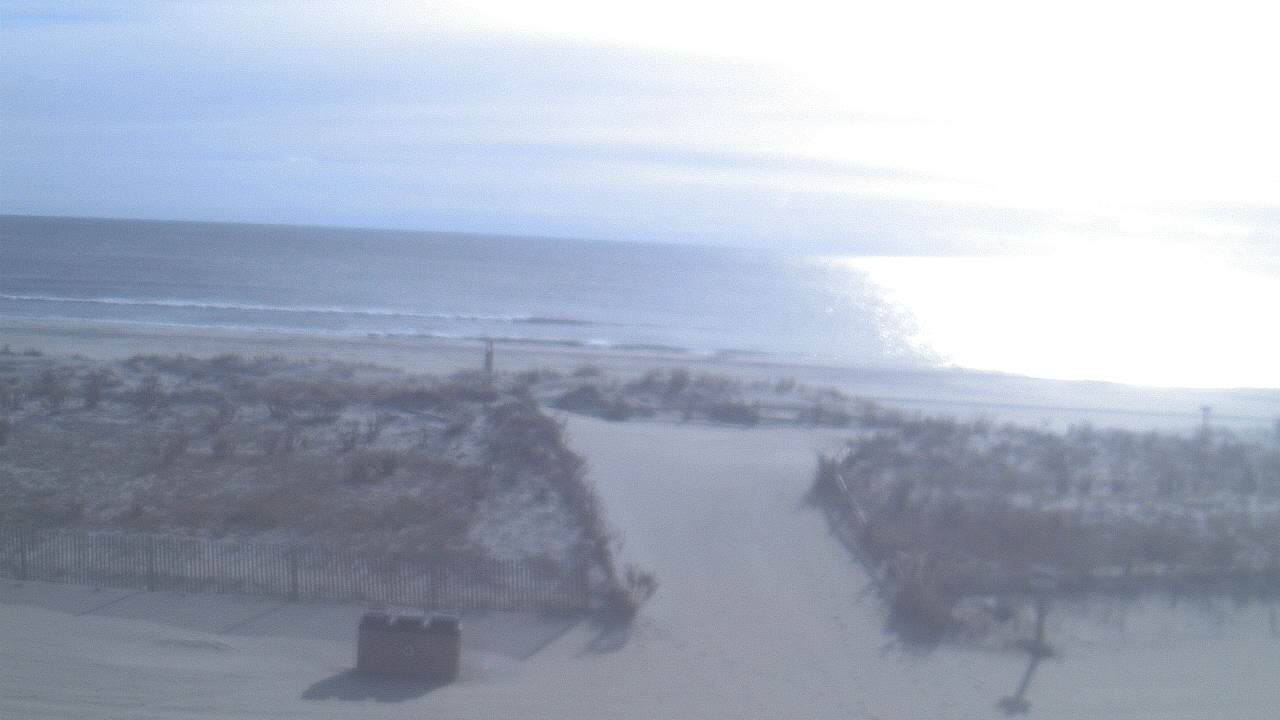 Thumbnail for current weather camera view from Beach Patrol HQ in Margate City, New Jersey