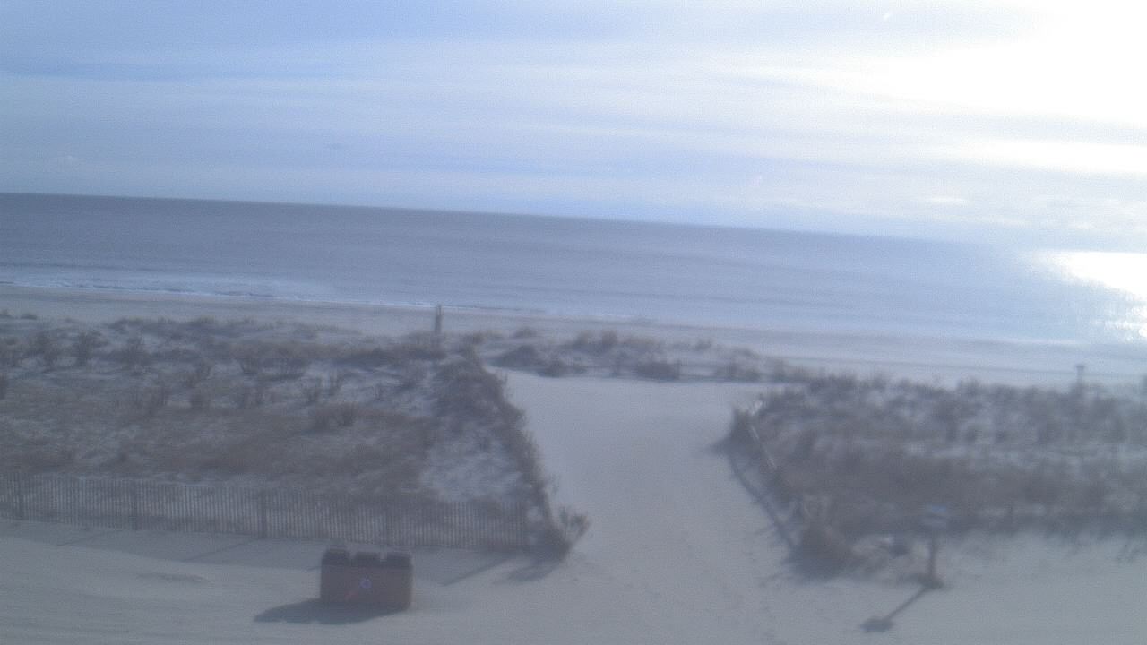 Thumbnail for current weather camera view from Beach Patrol HQ in Margate City, New Jersey