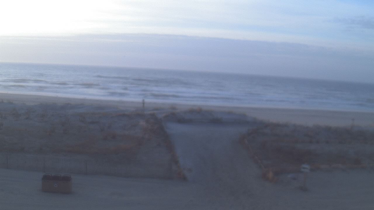 Thumbnail for current weather camera view from Beach Patrol HQ in Margate City, New Jersey