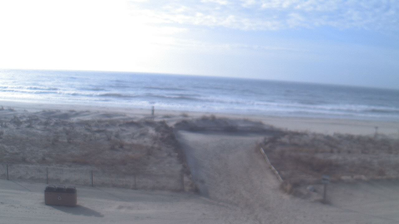 Thumbnail for current weather camera view from Beach Patrol HQ in Margate City, New Jersey