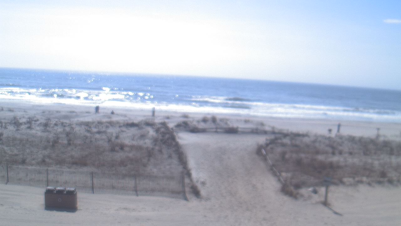 Thumbnail for current weather camera view from Beach Patrol HQ in Margate City, New Jersey