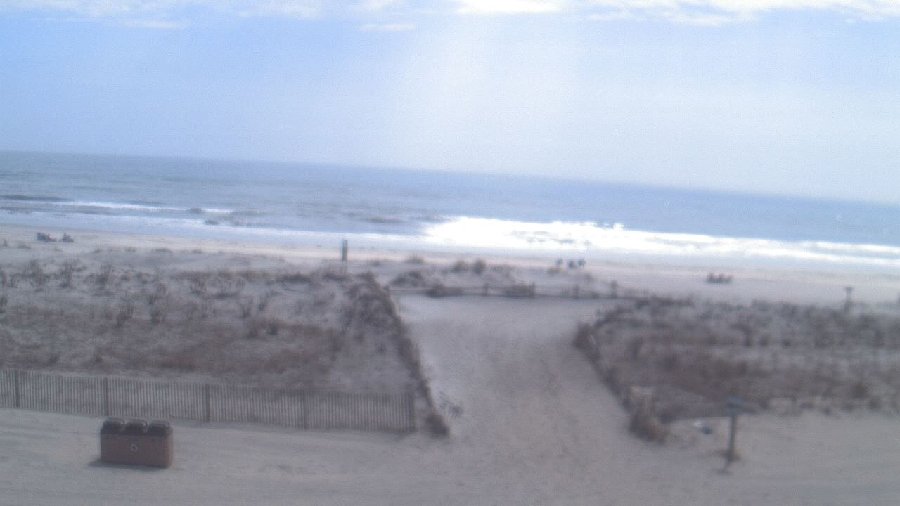 Thumbnail for current weather camera view from Beach Patrol HQ in Margate City, New Jersey