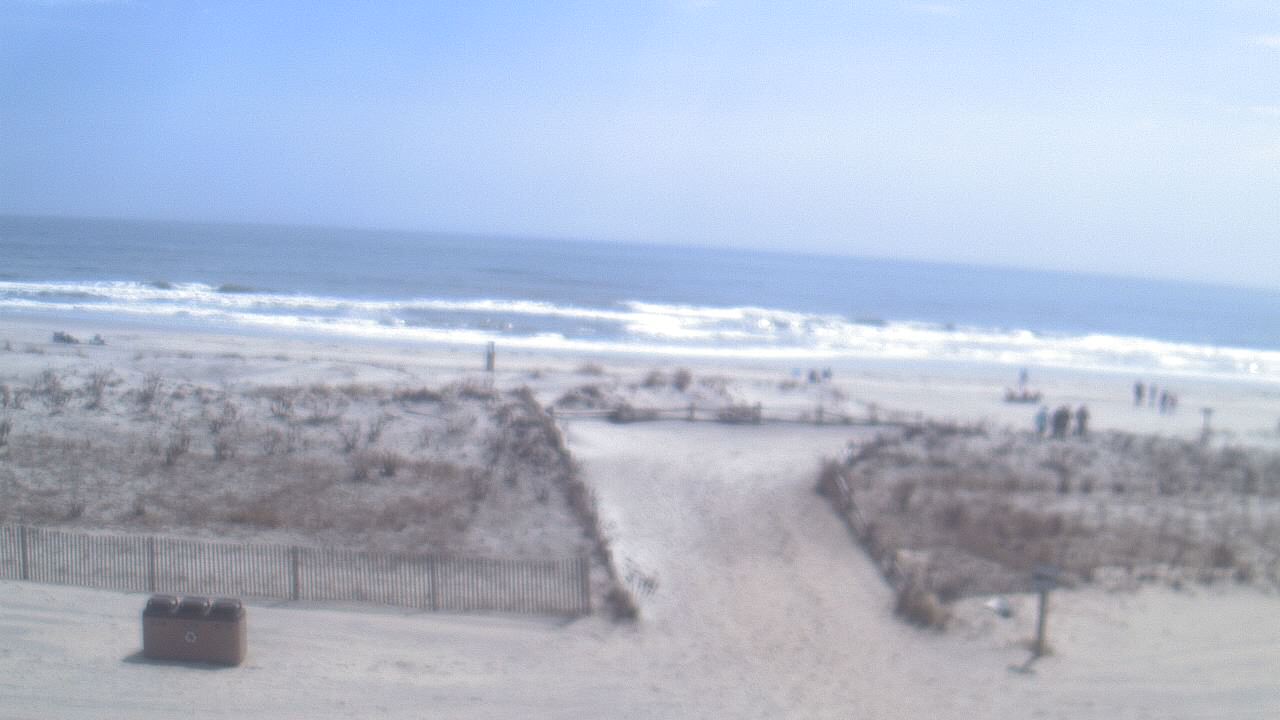 Thumbnail for current weather camera view from Beach Patrol HQ in Margate City, New Jersey