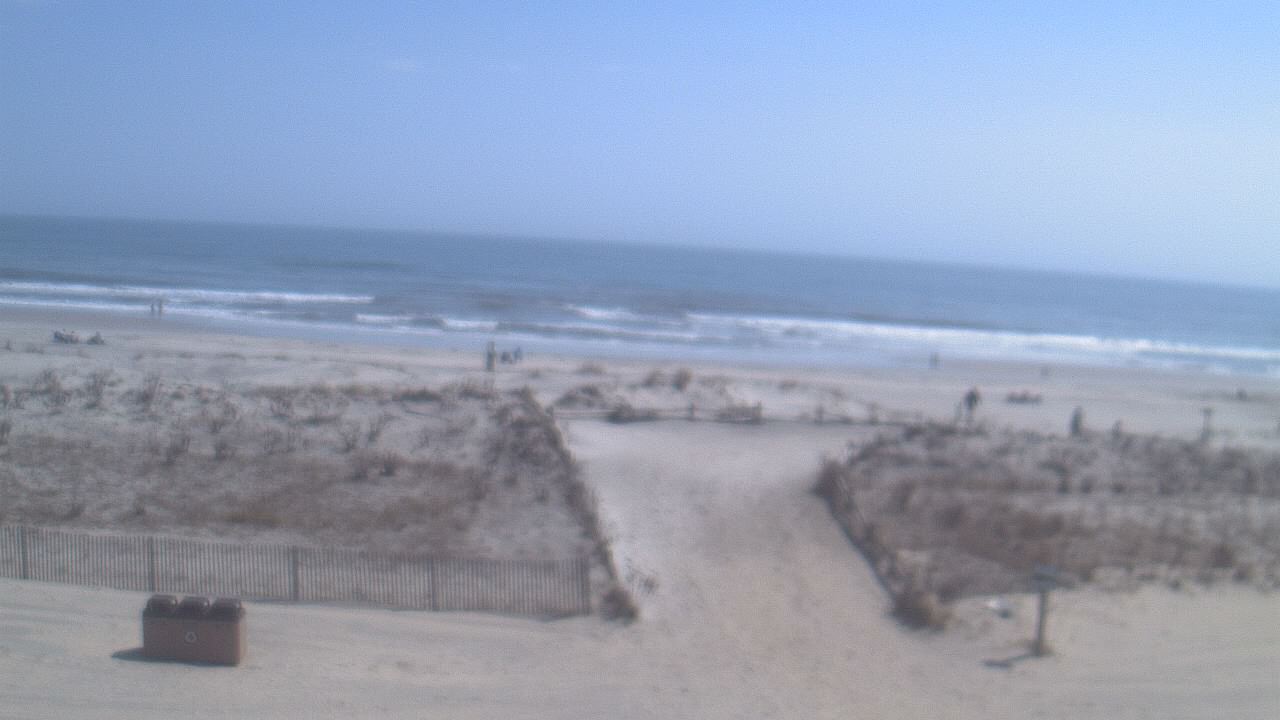 Thumbnail for current weather camera view from Beach Patrol HQ in Margate City, New Jersey
