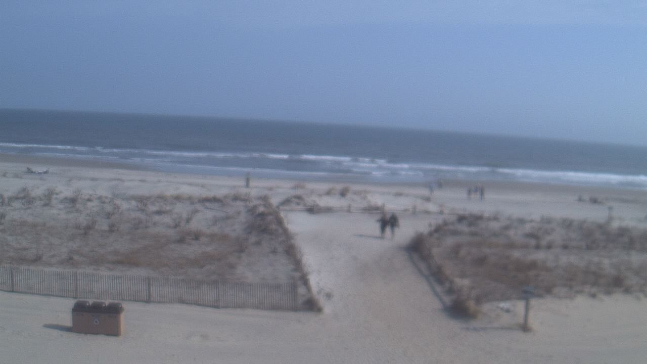 Thumbnail for current weather camera view from Beach Patrol HQ in Margate City, New Jersey