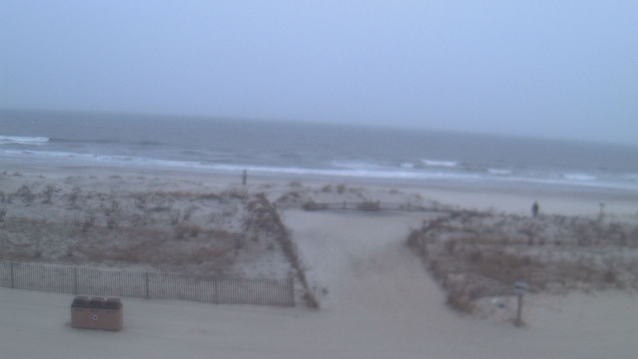 Thumbnail for current weather camera view from Beach Patrol HQ in Margate City, New Jersey