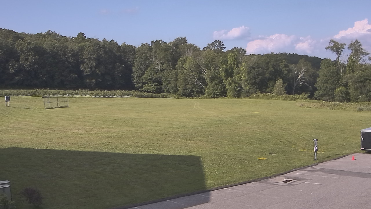 Thumbnail for current weather camera view from Marvelwood School in Kent, Connecticut