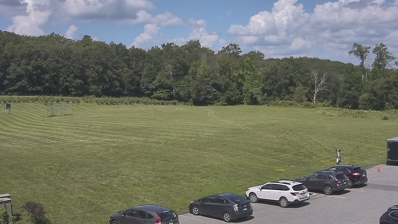 Thumbnail for current weather camera view from Marvelwood School in Kent, Connecticut
