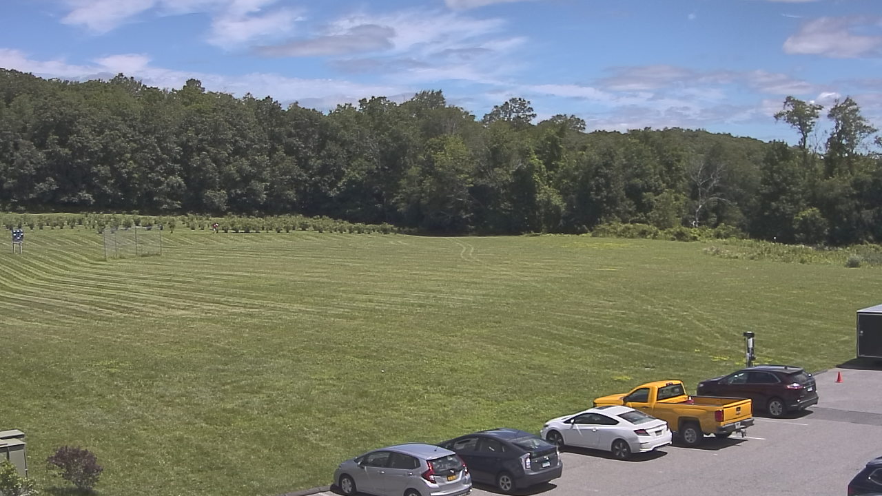 Thumbnail for current weather camera view from Marvelwood School in Kent, Connecticut
