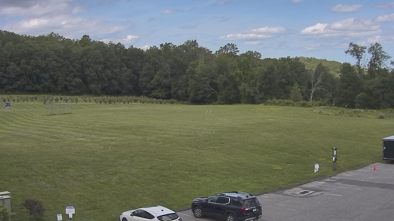 Thumbnail for current weather camera view from Marvelwood School in Kent, Connecticut
