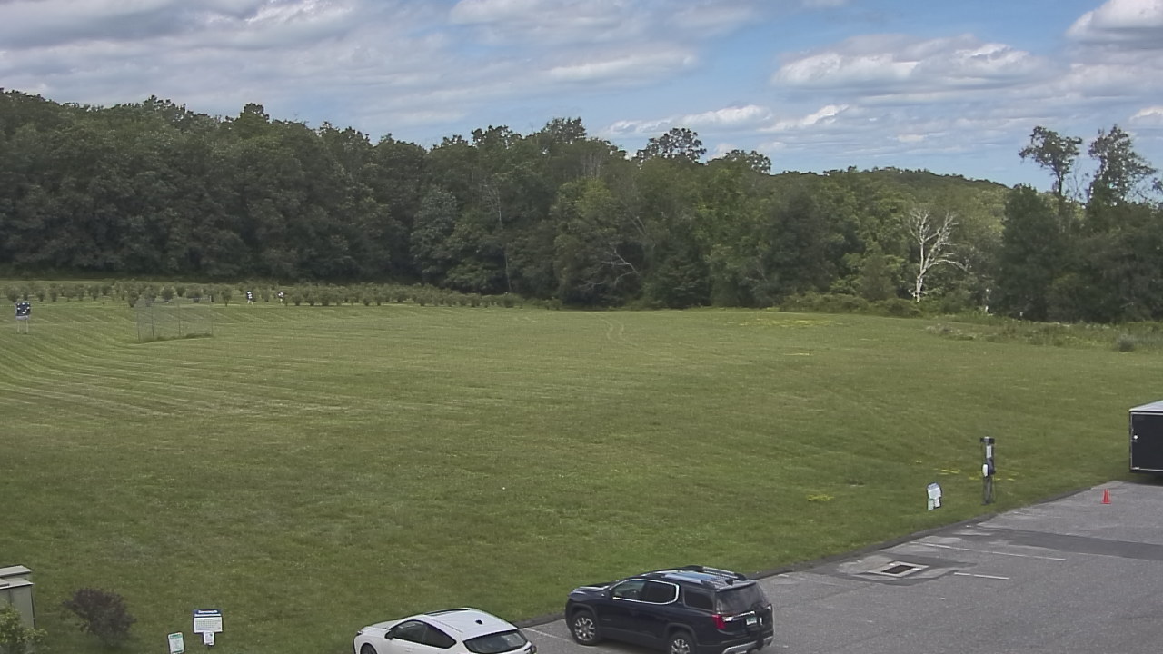 Thumbnail for current weather camera view from Marvelwood School in Kent, Connecticut