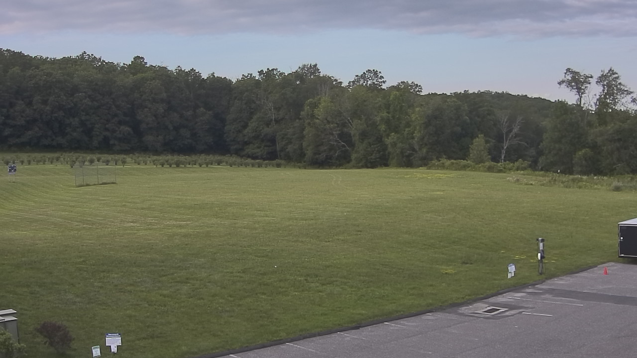 Thumbnail for current weather camera view from Marvelwood School in Kent, Connecticut