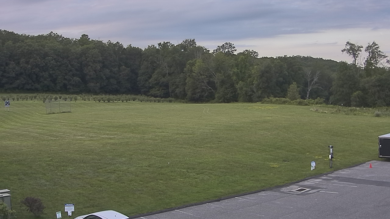 Thumbnail for current weather camera view from Marvelwood School in Kent, Connecticut