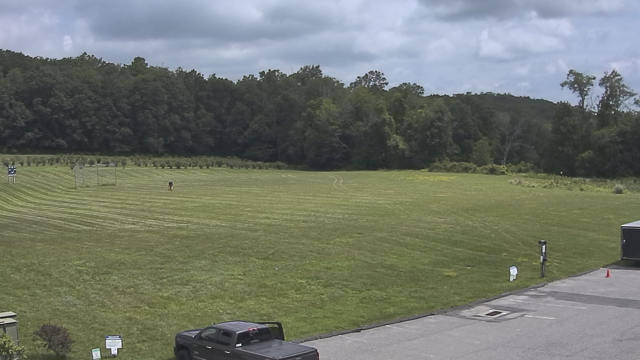 Thumbnail for current weather camera view from Marvelwood School in Kent, Connecticut