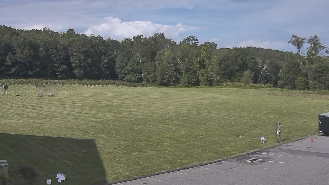 Thumbnail for current weather camera view from Marvelwood School in Kent, Connecticut