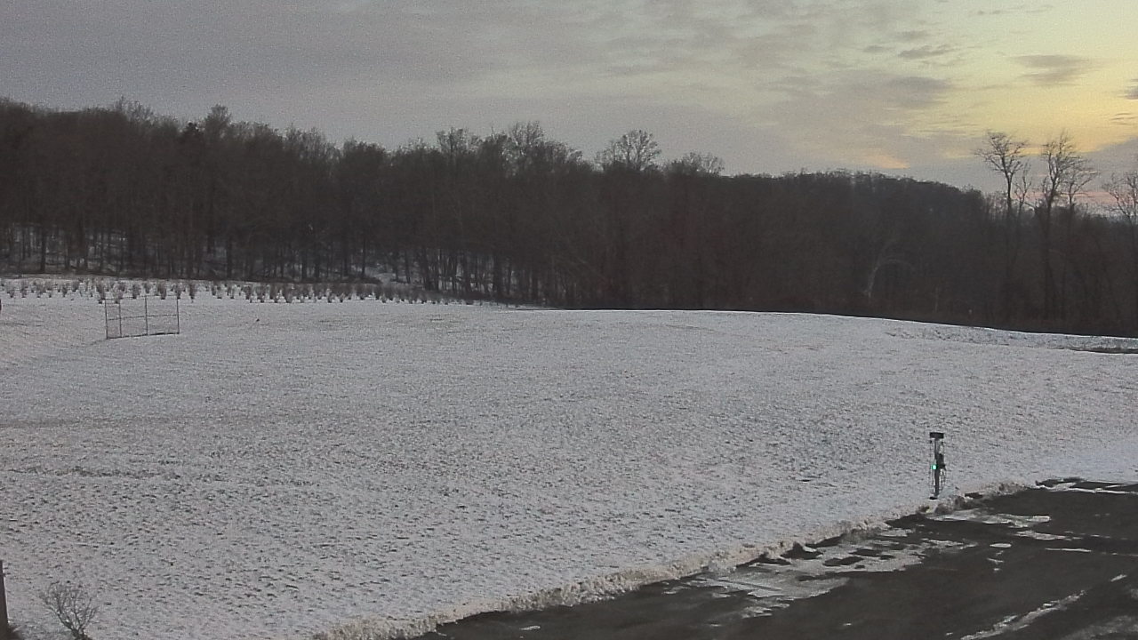 Thumbnail for current weather camera view from Marvelwood School in Kent, Connecticut