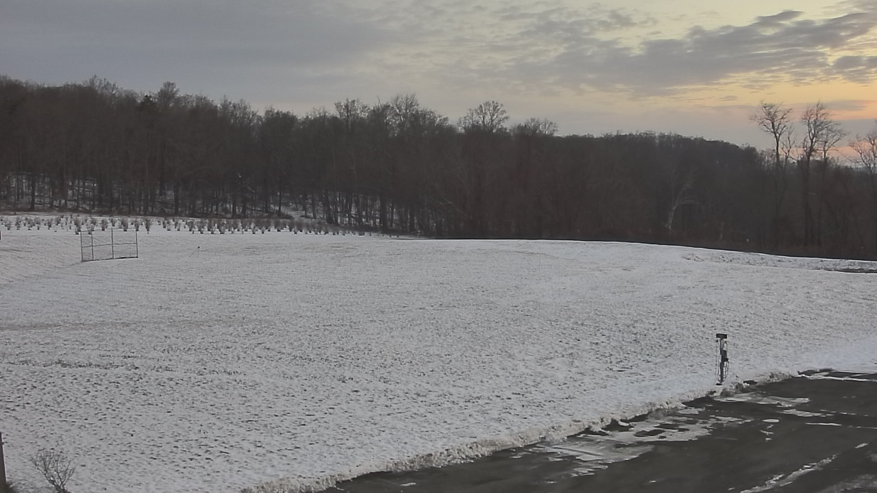 Thumbnail for current weather camera view from Marvelwood School in Kent, Connecticut