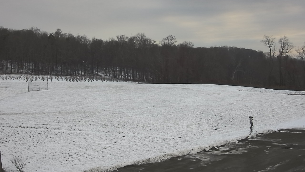 Thumbnail for current weather camera view from Marvelwood School in Kent, Connecticut