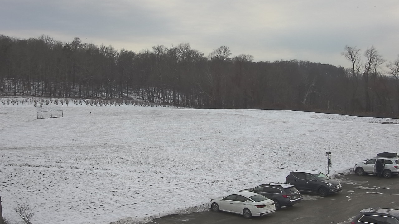 Thumbnail for current weather camera view from Marvelwood School in Kent, Connecticut