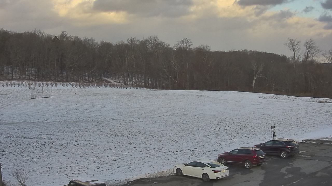 Thumbnail for current weather camera view from Marvelwood School in Kent, Connecticut