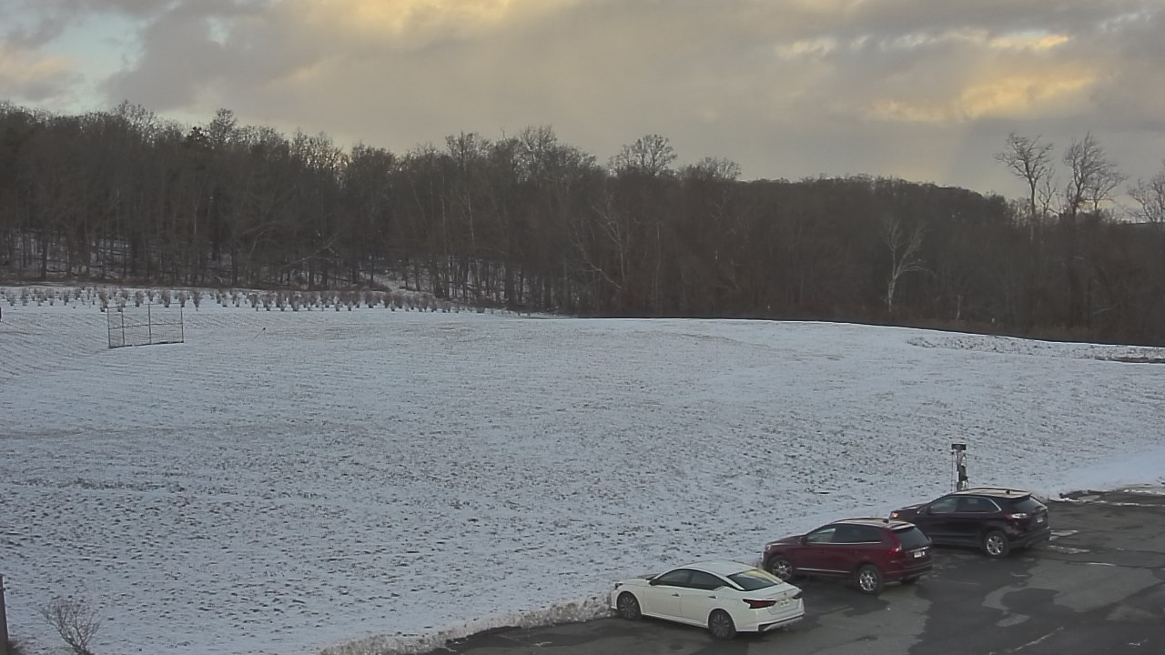 Thumbnail for current weather camera view from Marvelwood School in Kent, Connecticut