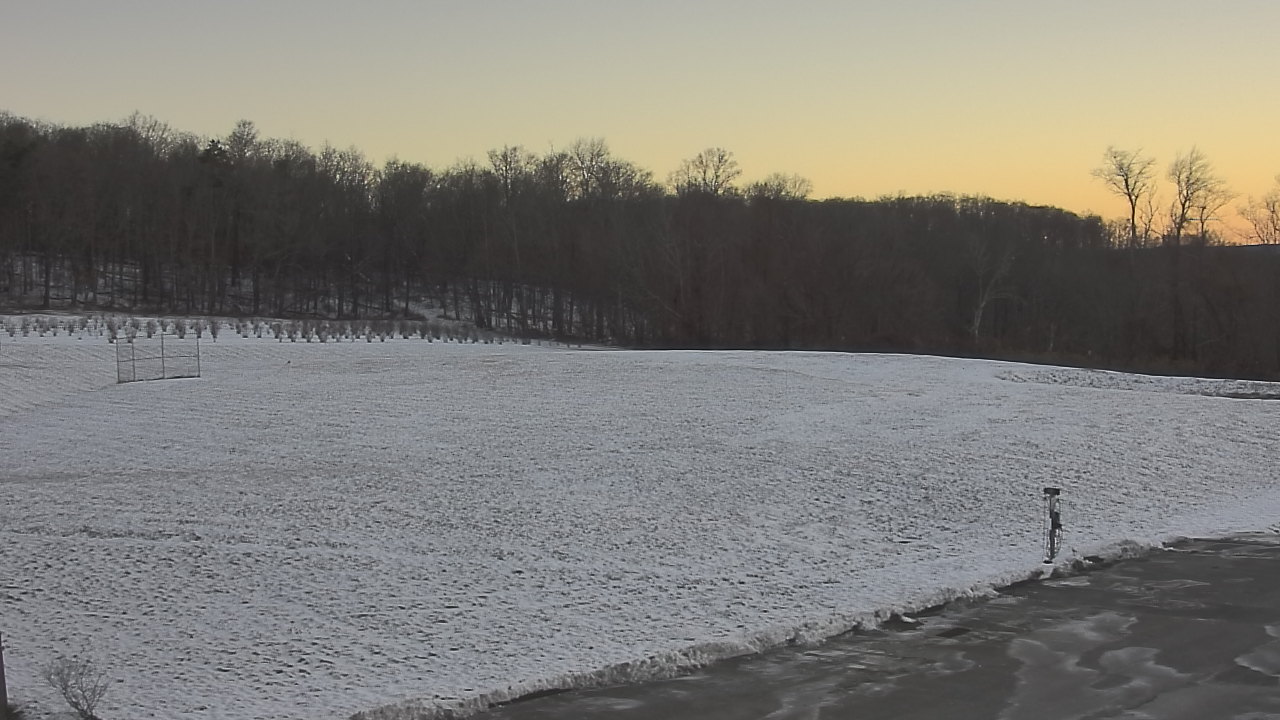 Thumbnail for current weather camera view from Marvelwood School in Kent, Connecticut