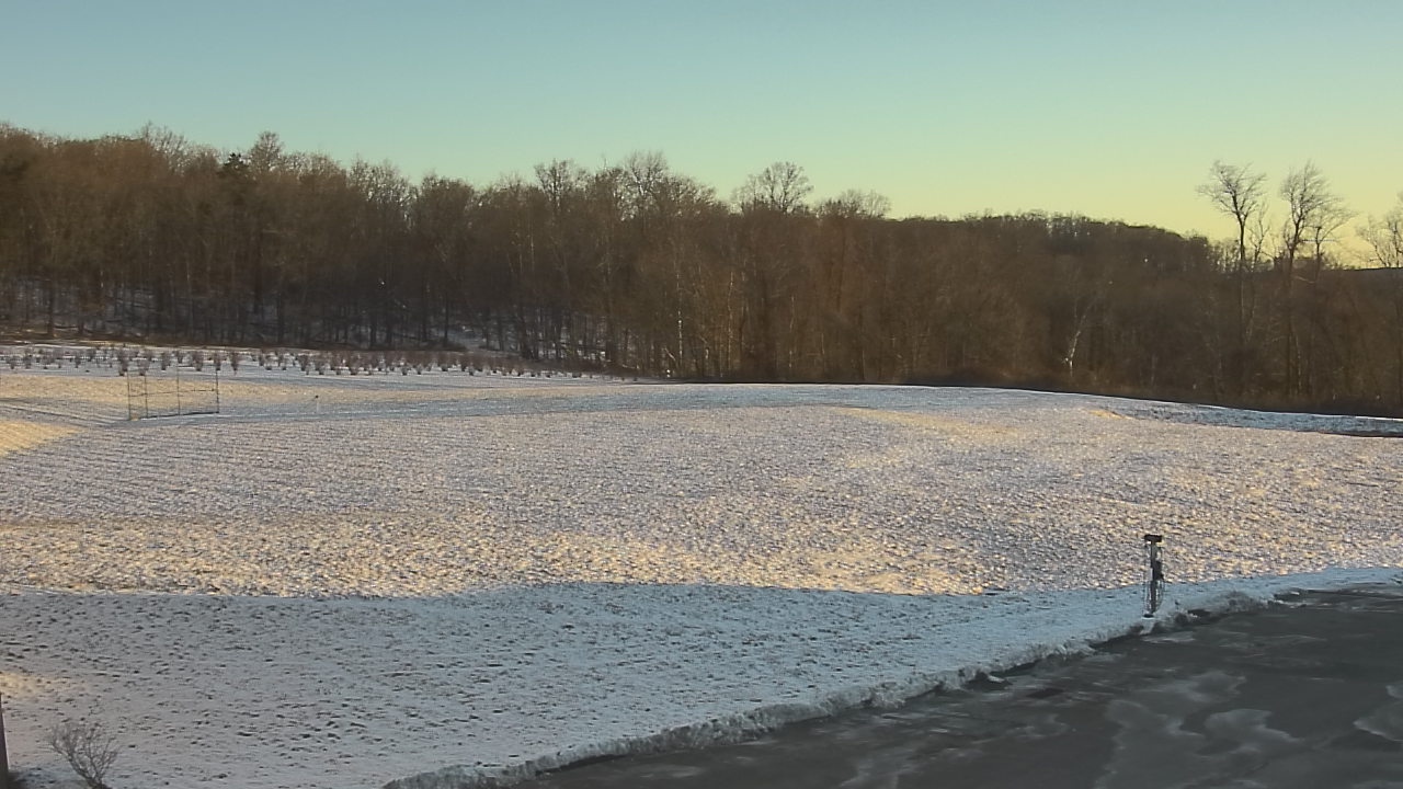 Thumbnail for current weather camera view from Marvelwood School in Kent, Connecticut